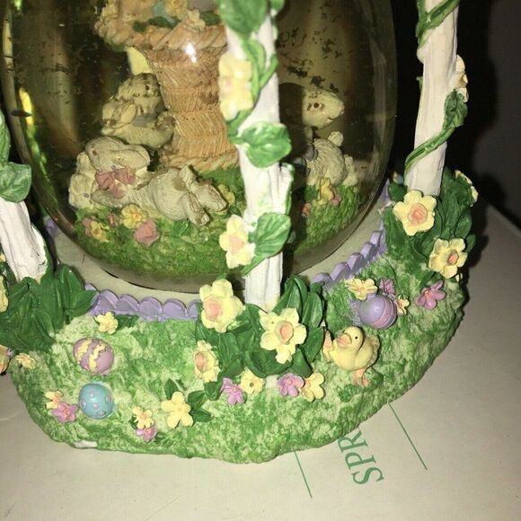 Avon 2003 Spring Easter Bunny Water Globe w/ Original Packaging - Picture 7 of 11